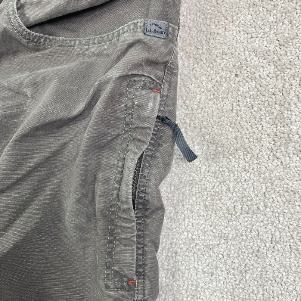 L.L. Bean Riverton Mens 34x34 (34x32) Cargo Pants Gray Nylon Cotton Utility Work - Picture 7 of 10